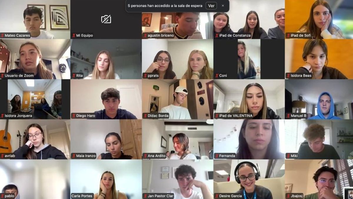 Colaboración intercultural y creatividad empresarial entre estudiantes de la CEU UAO y la UDD de Chile 